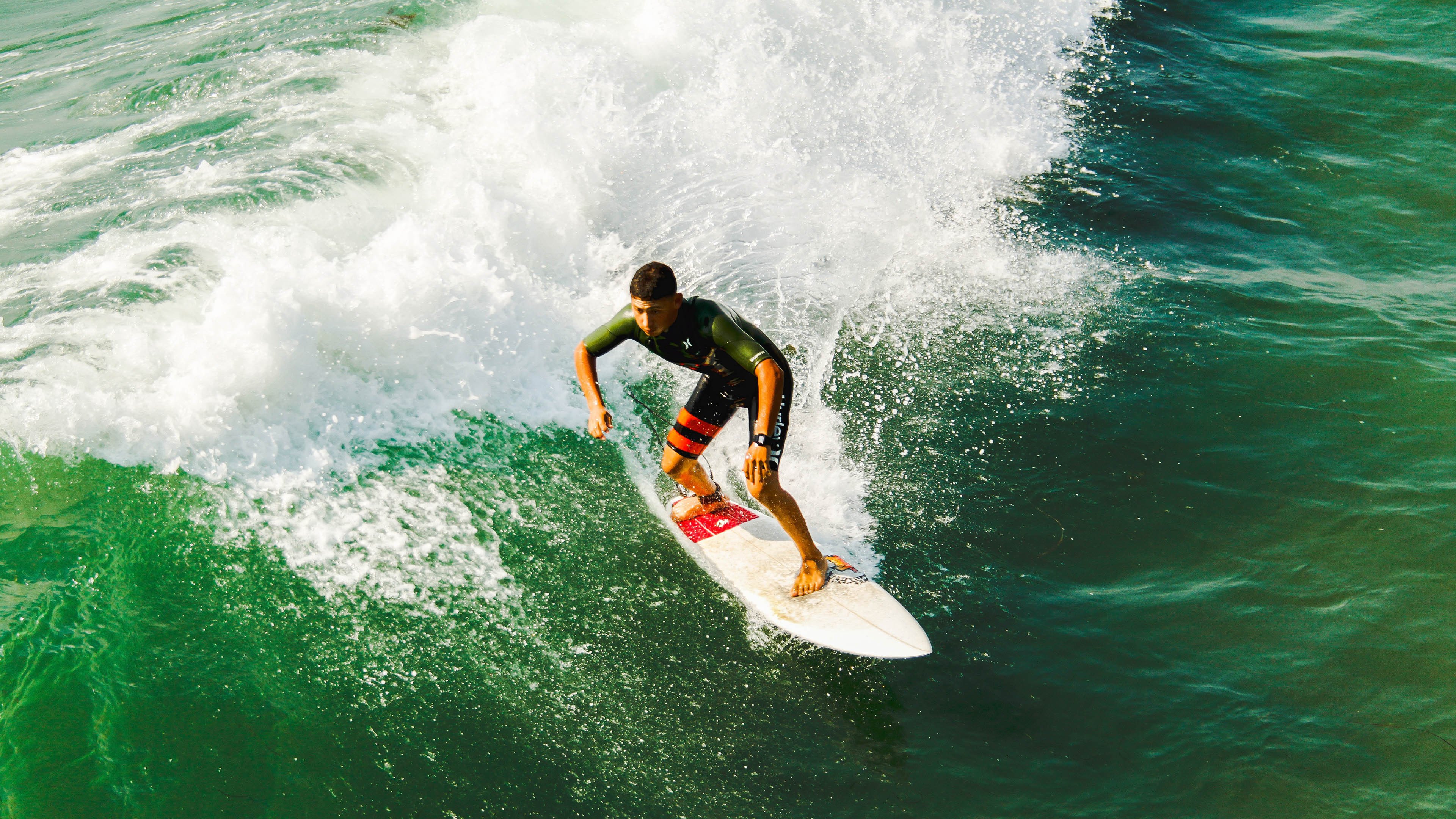 雷霆逆转掘金，小贾伦关键进球定乾坤，一场定义赛季的战役